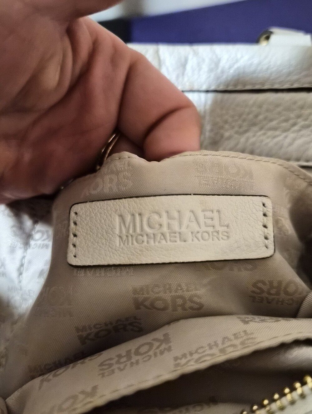 Michael Kors Bedford Large Gathered Leather Satchel – Cream White - Picture 15 of 15